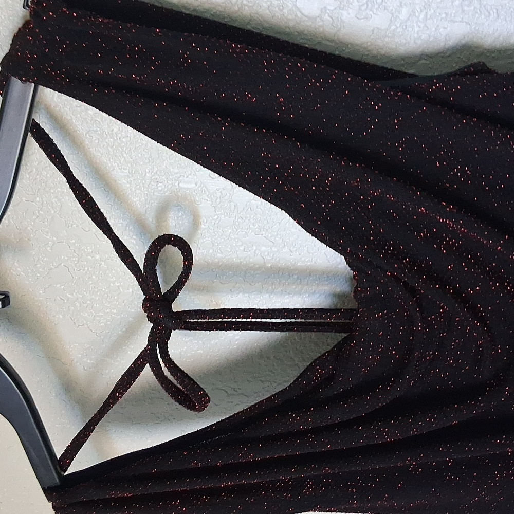 Rock & Republic Dress Shimmering Black And Red Detail